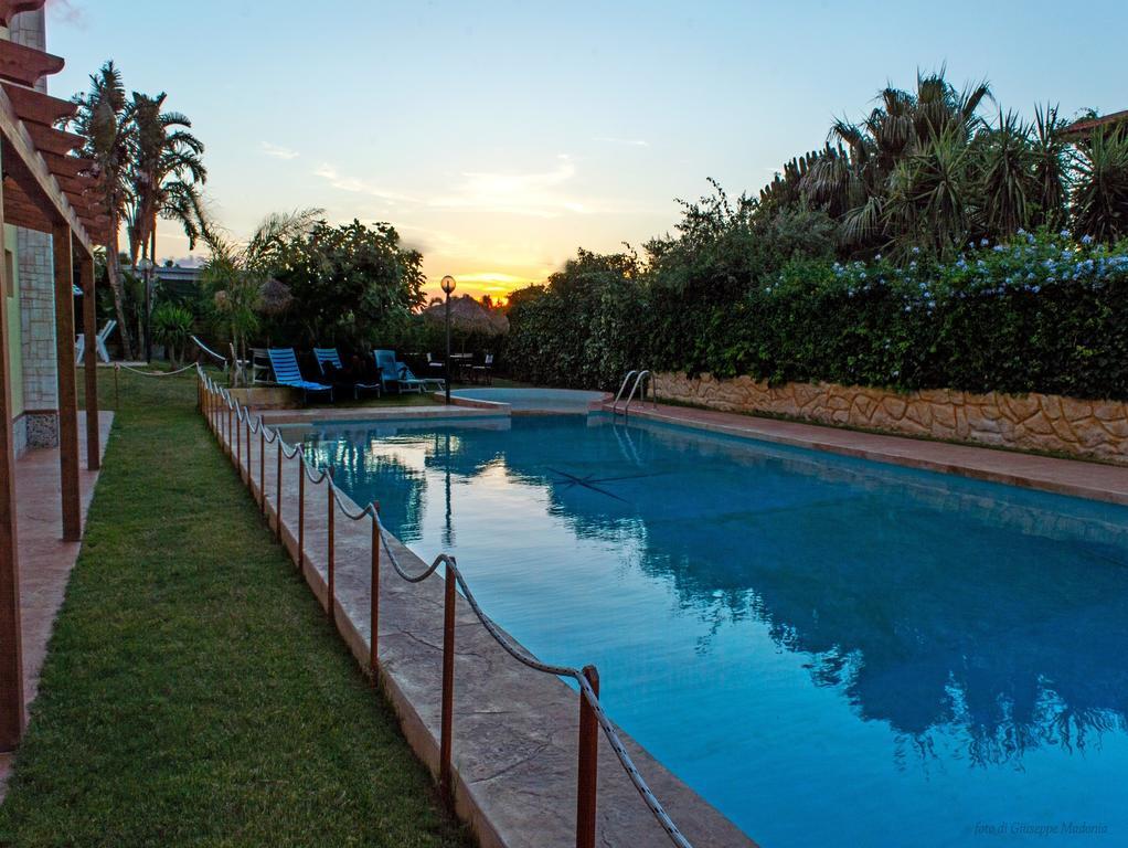 Residence Villa Rosa Dei Venti Чинизи Экстерьер фото